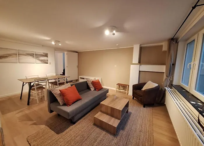 Cozy And Perfectly Located Apartment