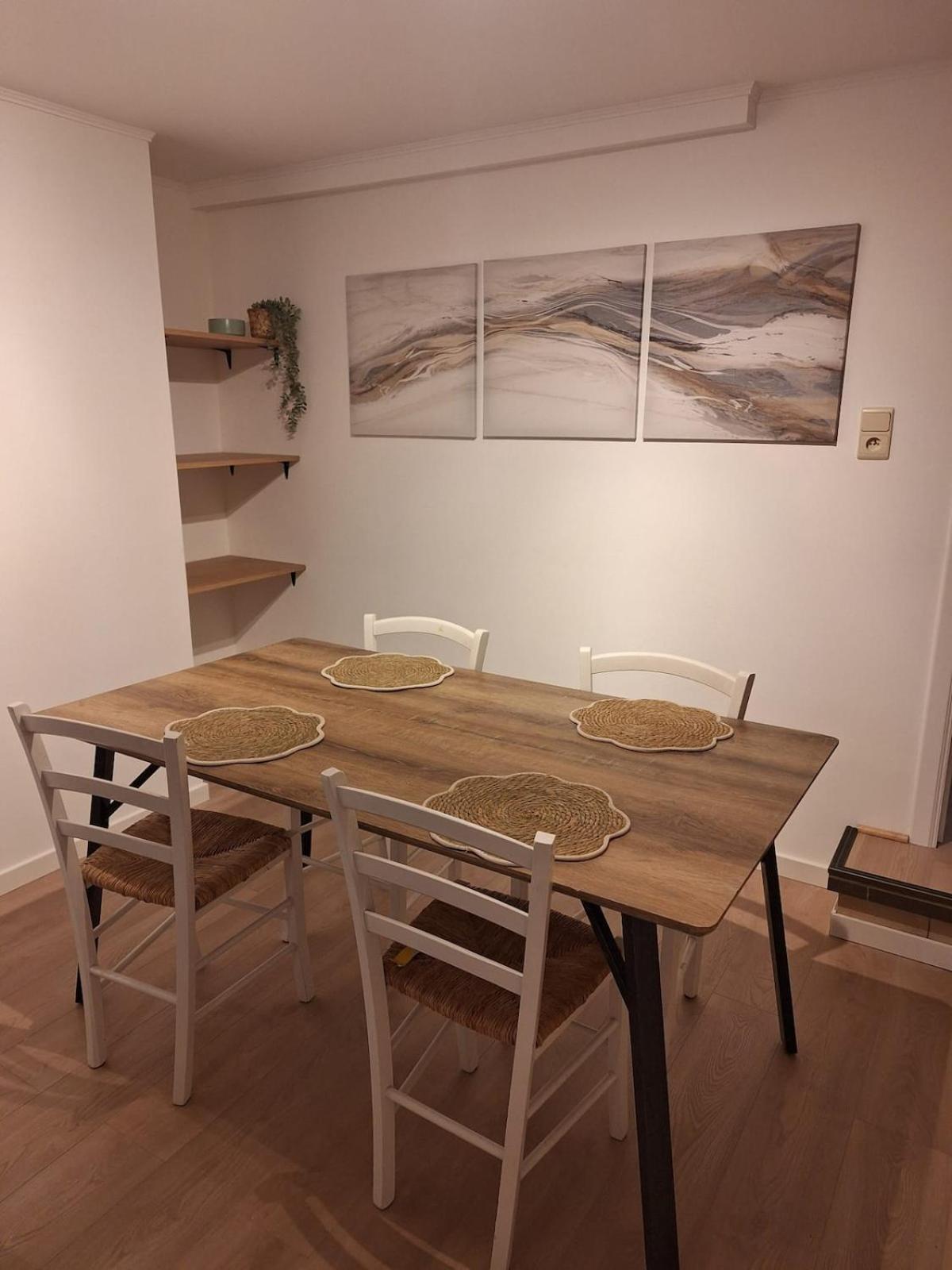 Cozy And Perfectly Located Apartment Rixensart